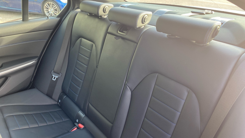 BMW 3 Series 330e M Sport 4dr Step Auto Saloon